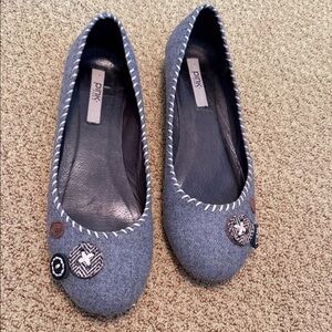 PINK STUDIO Women's Gray BUTTON Shoes - 9M Clover